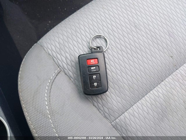 Toyota Corolla Le Plus 2016 2T1BURHEXGC665473 Image 11