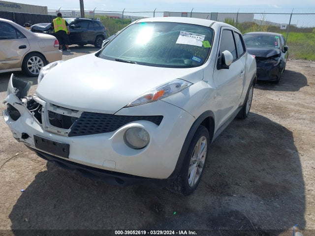 Nissan JUKE S 2014 JN8AF5MR2ET358669 Image 2