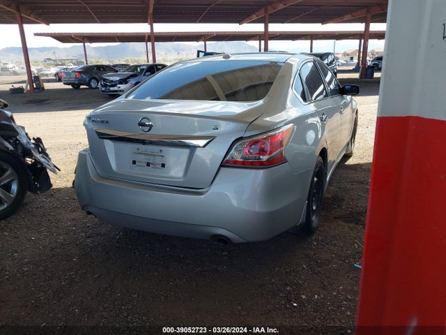 Nissan Altima 2.5 S 2015 1N4AL3AP7FC247764 Image 4