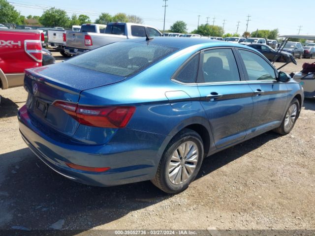 2020 VOLKSWAGEN JETTA 3VWCB7BU7LM046746 Photo 3