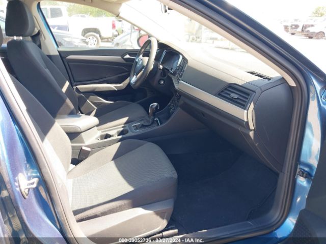 2020 VOLKSWAGEN JETTA 3VWCB7BU7LM046746 Photo 4