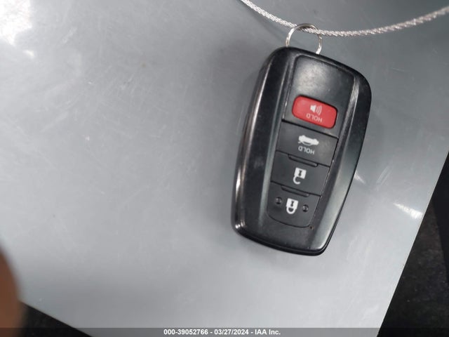 Toyota Corolla Hybrid Le 2021 JTDEAMDE2MJ011081 Image 11