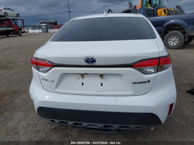 Toyota Corolla Hybrid Le 2021 JTDEAMDE2MJ011081 Image 17