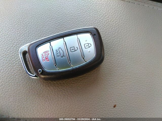 KMHD84LF2HU244363 Hyundai Elantra Value Edition