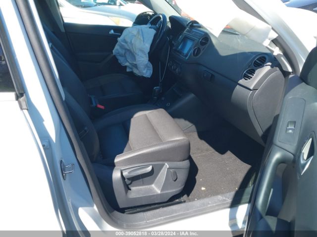WVGRV7AX3HW506519 Volkswagen Tiguan 2.0t Wolfsburg Edition