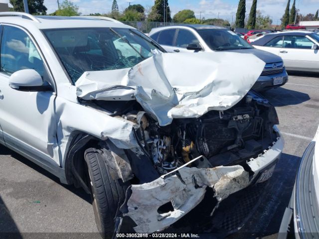 WVGRV7AX3HW506519 Volkswagen Tiguan 2.0t Wolfsburg Edition