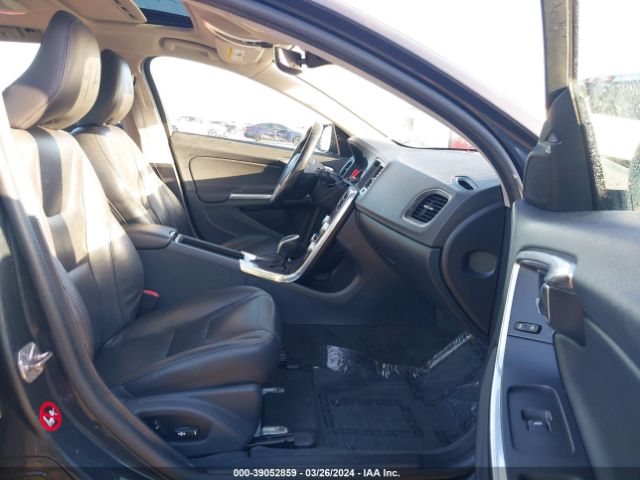 YV140MEK5F1250527 Volvo V60 T5 Premier