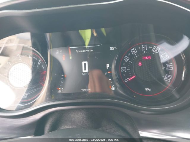 2C3CDZBT1JH138676 Dodge Challenger R/t Plus