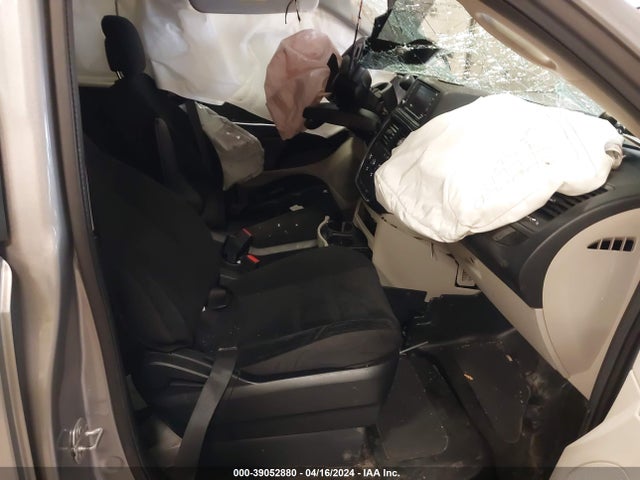 Dodge Grand Caravan Se 2020 2C7WDGBG4LR168030 Image 5