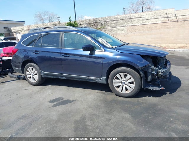 Subaru Outback 2.5i Premium 2018 4S4BSACC3J3274495 Image 14