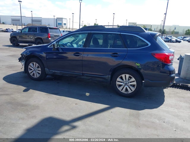 Subaru Outback 2.5i Premium 2018 4S4BSACC3J3274495 Image 15