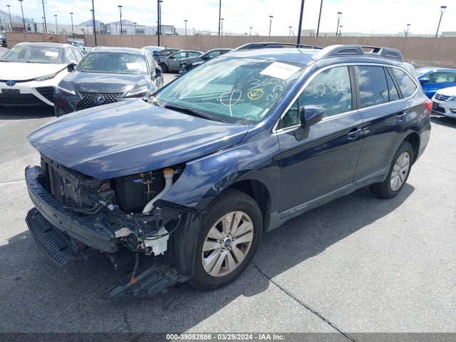 Subaru Outback 2.5i Premium 2018 4S4BSACC3J3274495 Image 2