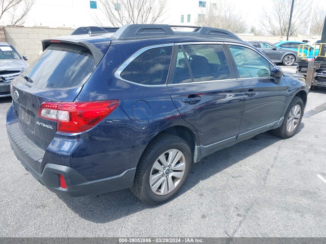 Subaru Outback 2.5i Premium 2018 4S4BSACC3J3274495 Image 4