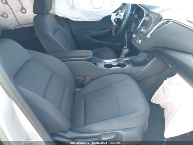 2020 CHEVROLET MALIBU 1G1ZD5ST6LF085470 Photo 4