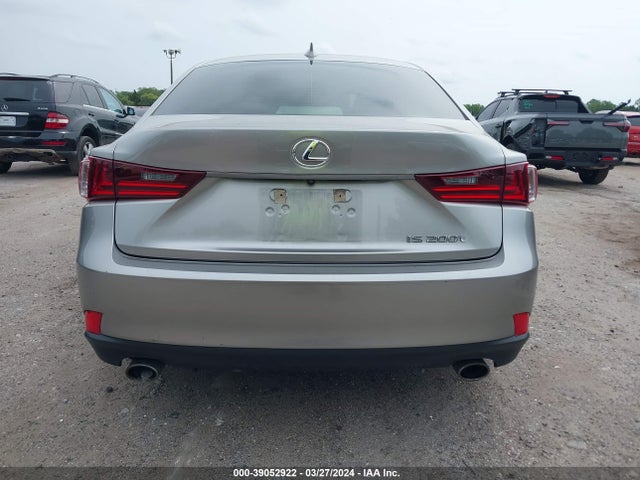 Lexus IS 200T 2016 JTHBA1D28G5005109 Image 16