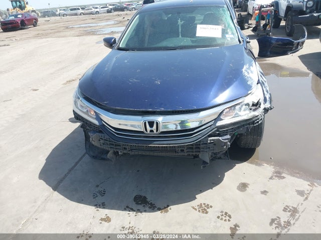 Honda ACCORD LX 2017 1HGCR2F33HA308741 Image 18