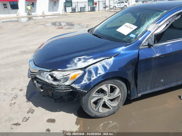 Honda ACCORD LX 2017 1HGCR2F33HA308741 Image 6