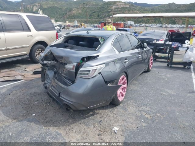 JN1EV7AP9JM351112 Infiniti Q50 3.0t Luxe