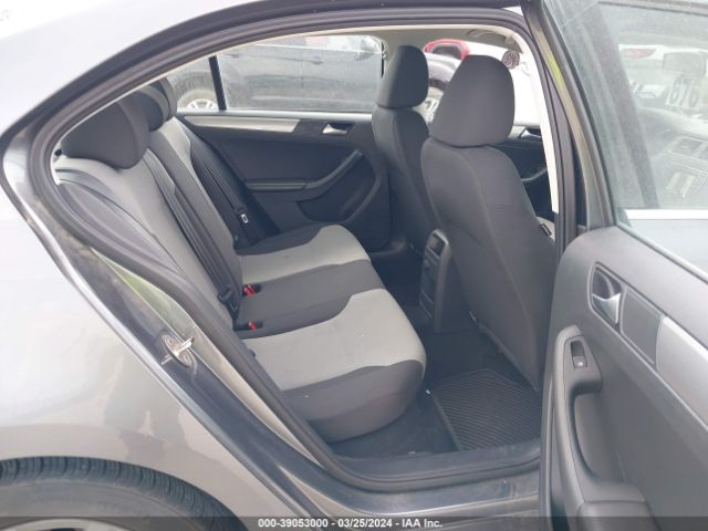 3VW2B7AJ3HM404483 Volkswagen Jetta 1.4t S