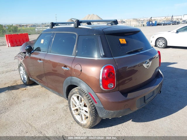 2013 MINI COUNTRYMAN WMWZB3C50DWM31318 Photo 2