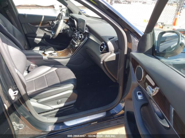 WDC0G4JB3KV144211 Mercedes-Benz GLC 300