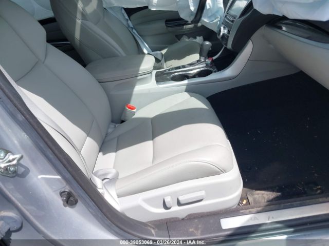 19UUB1F32KA011244 Acura Tlx Standard