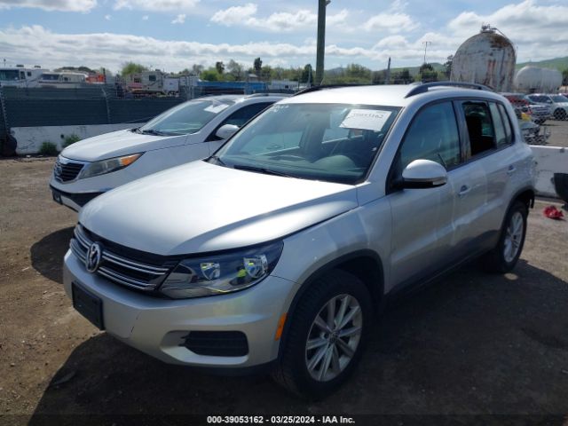 WVGAV7AX8JK004728 Volkswagen Tiguan Limited 2.0t