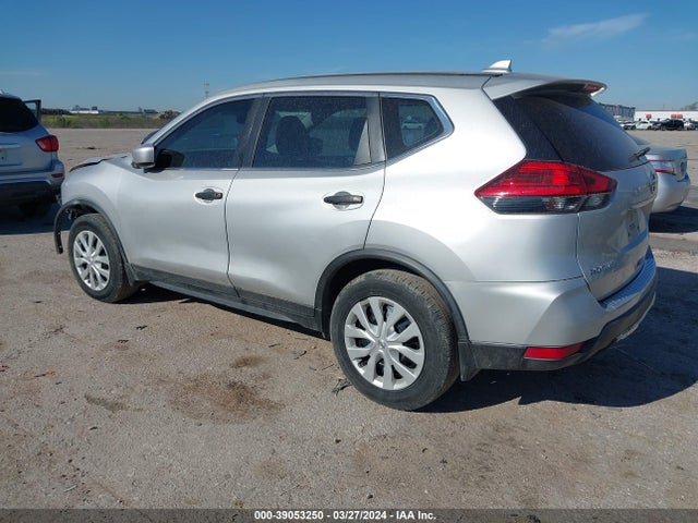Nissan ROGUE S 2017 JN8AT2MT5HW139419 Image 3
