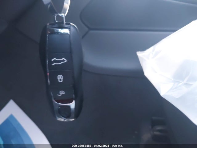 2018 PORSCHE MACAN WP1AB2A56JLB31873 Photo 10