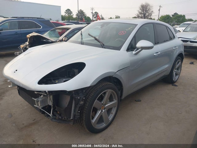 2018 PORSCHE MACAN WP1AB2A56JLB31873 Photo 1