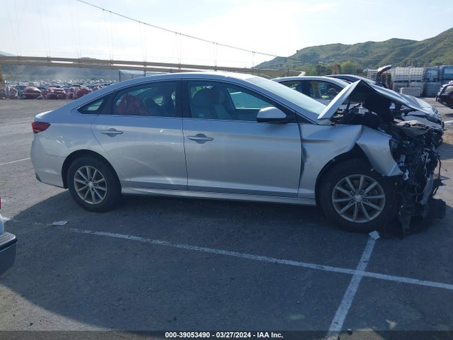 Hyundai SONATA SE 2019 5NPE24AF6KH770946 Image 14