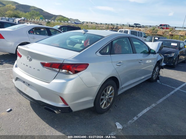 Hyundai SONATA SE 2019 5NPE24AF6KH770946 Image 4