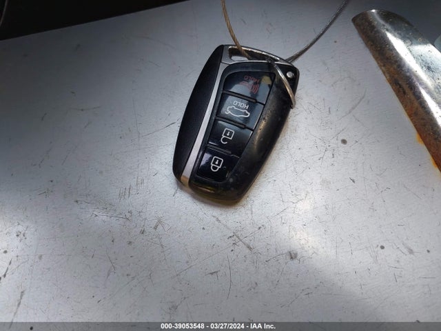 Hyundai Genesis 3.8 2016 KMHGN4JE1GU118106 Image 11