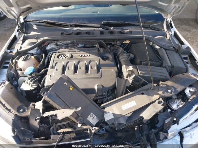 3VWLA7AJ1FM273610 Volkswagen Jetta 2.0l Tdi Se