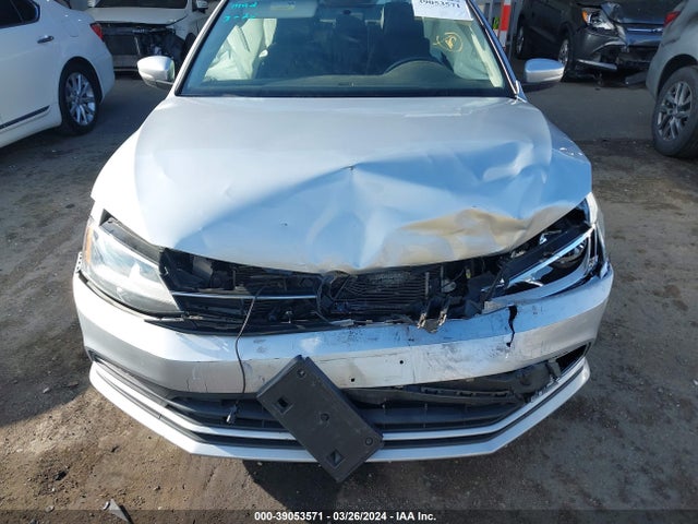 3VWLA7AJ1FM273610 Volkswagen Jetta 2.0l Tdi Se