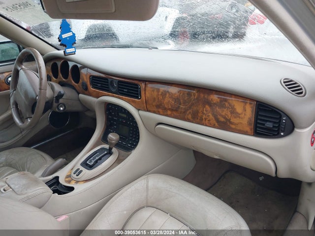 2001 JAGUAR XJ8 SAJDA23C41LF32338 Photo 4