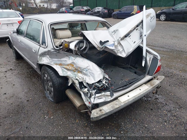 2001 JAGUAR XJ8 SAJDA23C41LF32338 Photo 5