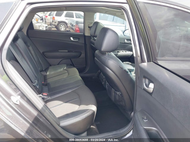 KIA Optima S 2018 5XXGT4L38JG188351 Image 8