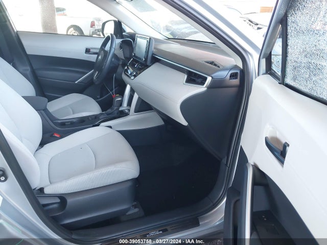 Toyota Corolla Cross Le 2022 7MUCAABG1NV006023 Image 5