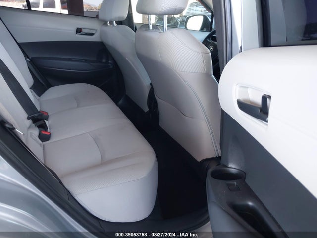 Toyota Corolla Cross Le 2022 7MUCAABG1NV006023 Image 8