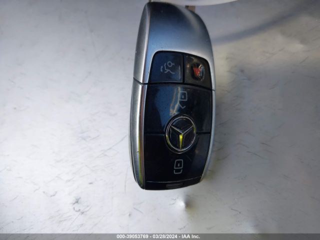 WDD1K6FB5JF044932 Mercedes-Benz E 400