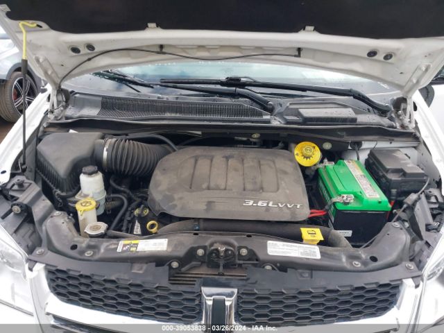 2C4RDGBG5JR146092 Dodge Grand Caravan Se