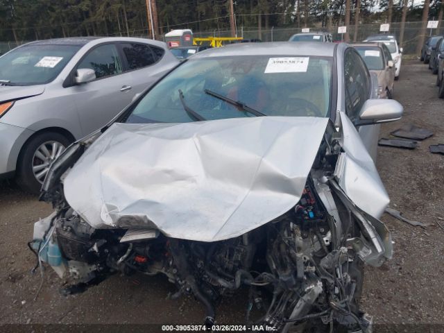 JTDKARFU7G3015821 Toyota Prius Three Touring