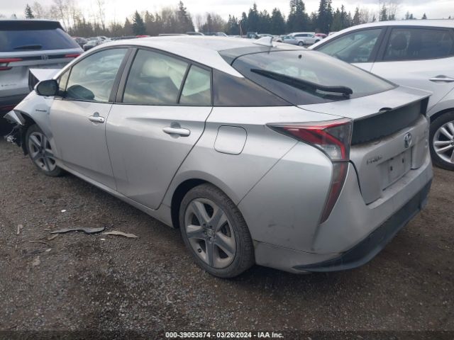 JTDKARFU7G3015821 Toyota Prius Three Touring