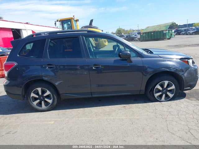Subaru Forester 2.5i Premium 2018 JF2SJAGC9JH578176 Image 13