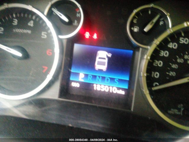 5TFRM5F18EX071132 Toyota Tundra Sr5 4.6l V8