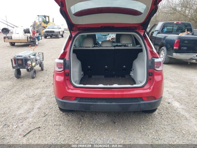 3C4NJCBB2JT468951 Jeep Compass Sun And Wheel Fwd