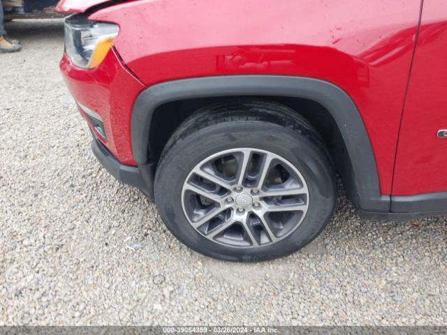 3C4NJCBB2JT468951 Jeep Compass Sun And Wheel Fwd