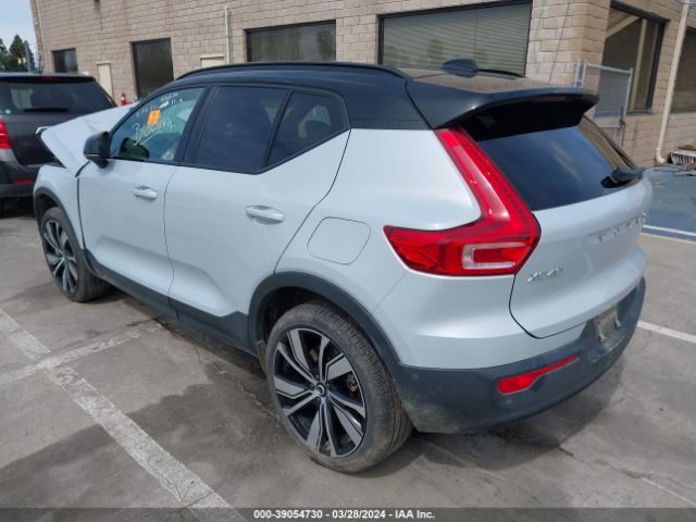 2022 VOLVO XC40 RECHARGE PURE ELECTRIC YV4ED3UR9N2780237 Photo 2