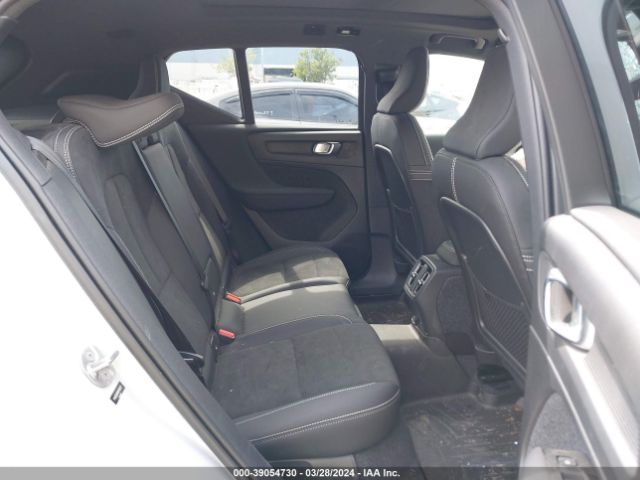 2022 VOLVO XC40 RECHARGE PURE ELECTRIC YV4ED3UR9N2780237 Photo 7